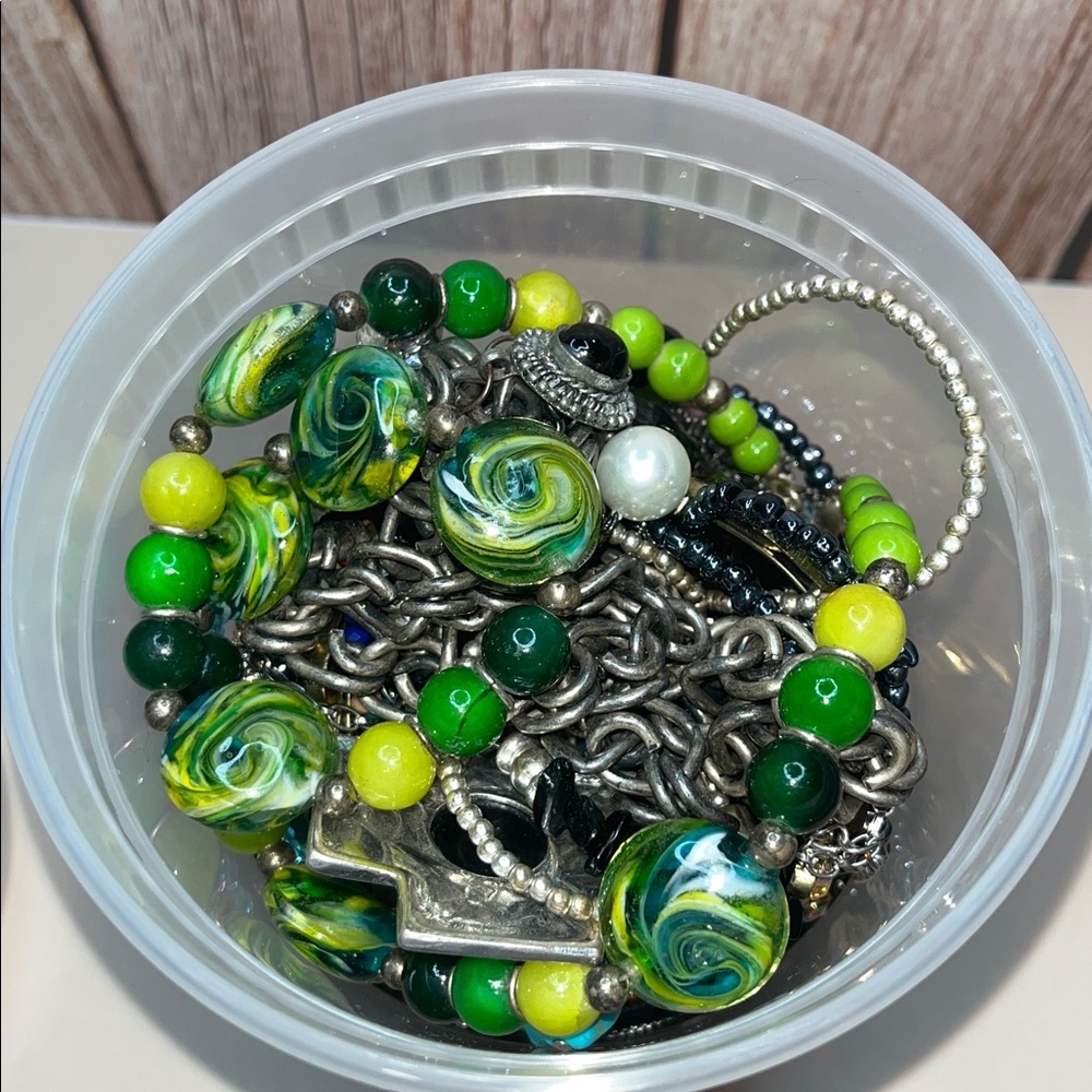 Mystery Jewelry Tub - Picture 6 of 7